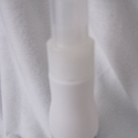 ion Color Care Leave-In Treatment - Picture 5 of 8